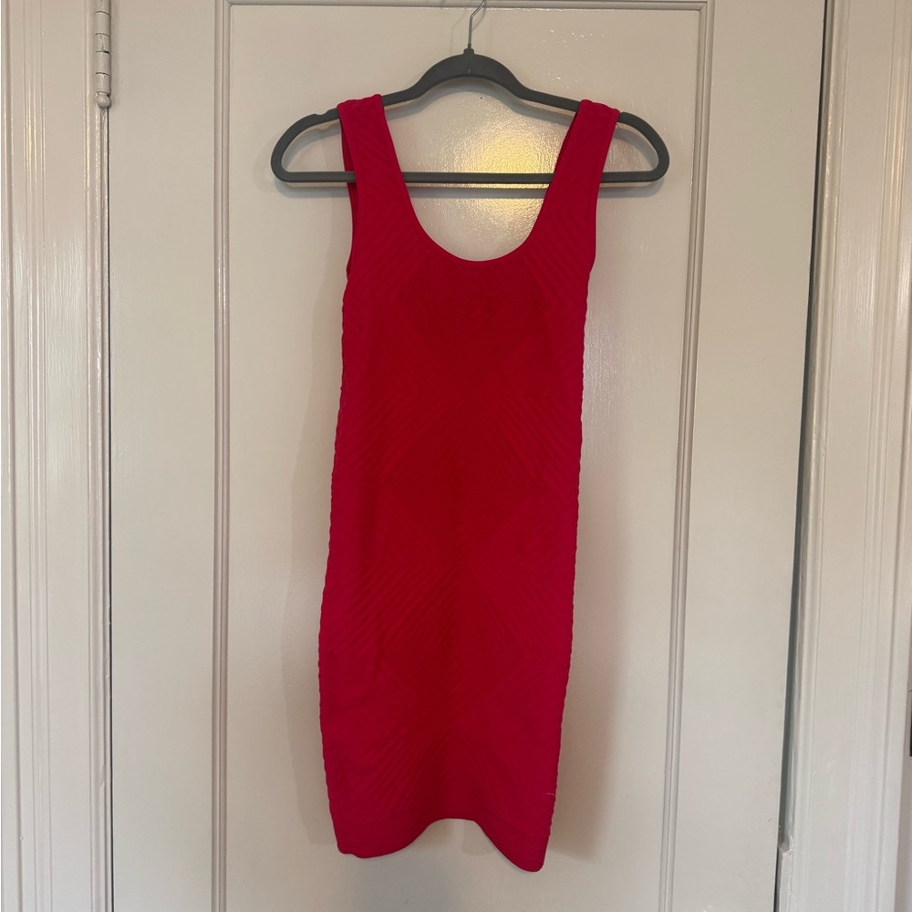 BCBG GENERATION Elegant Pink Sleeveless Dress